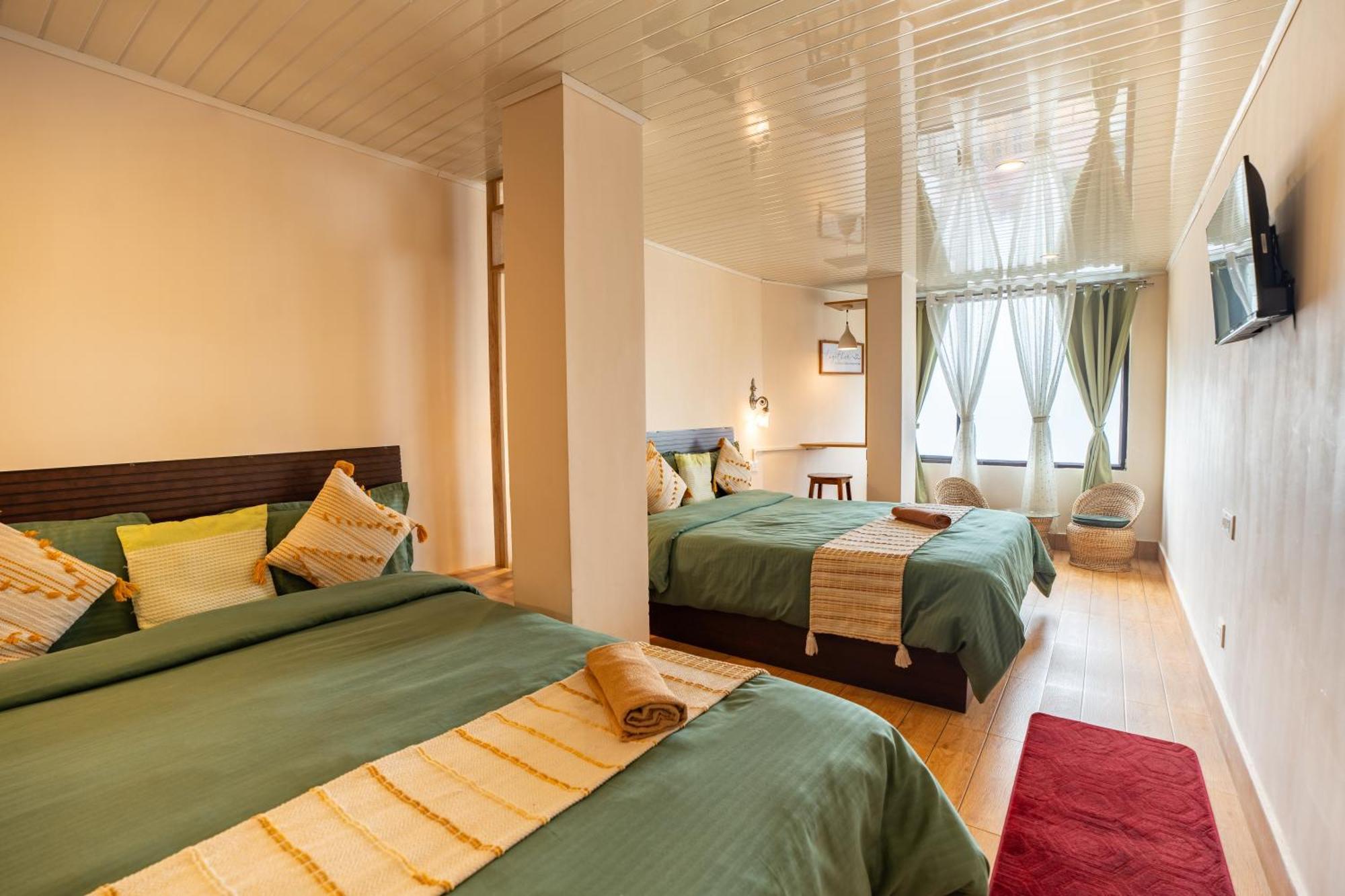 Monratino Himadrie -2 Mins Walk From Mall Road - All Rooms Have Kanchenjunga Mountain View Darjeeling  Buitenkant foto