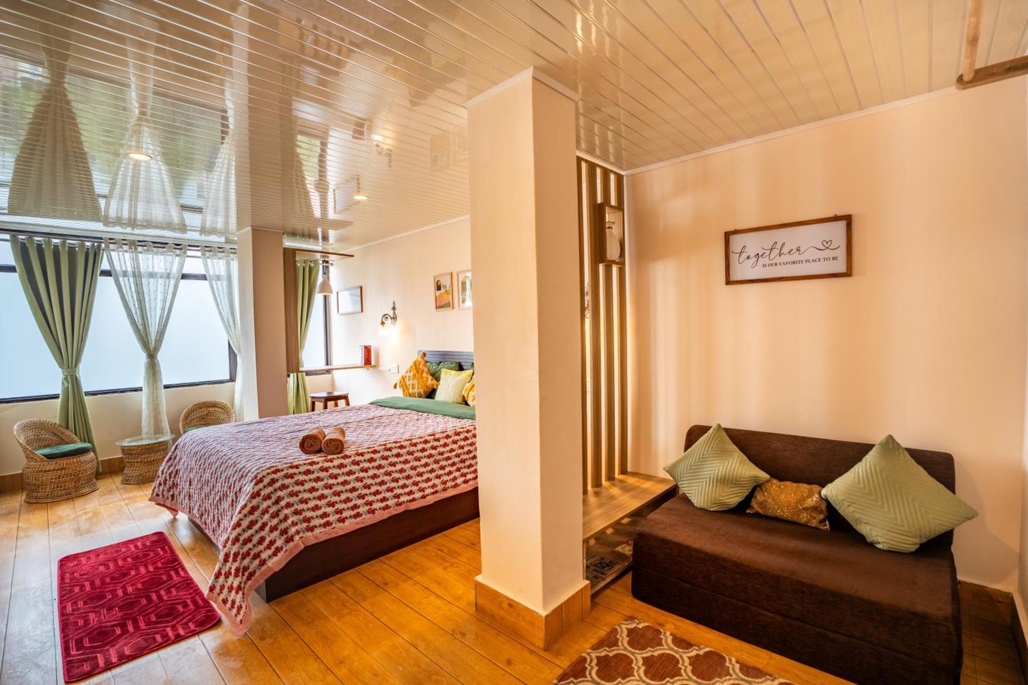 Monratino Himadrie -2 Mins Walk From Mall Road - All Rooms Have Kanchenjunga Mountain View Darjeeling  Buitenkant foto